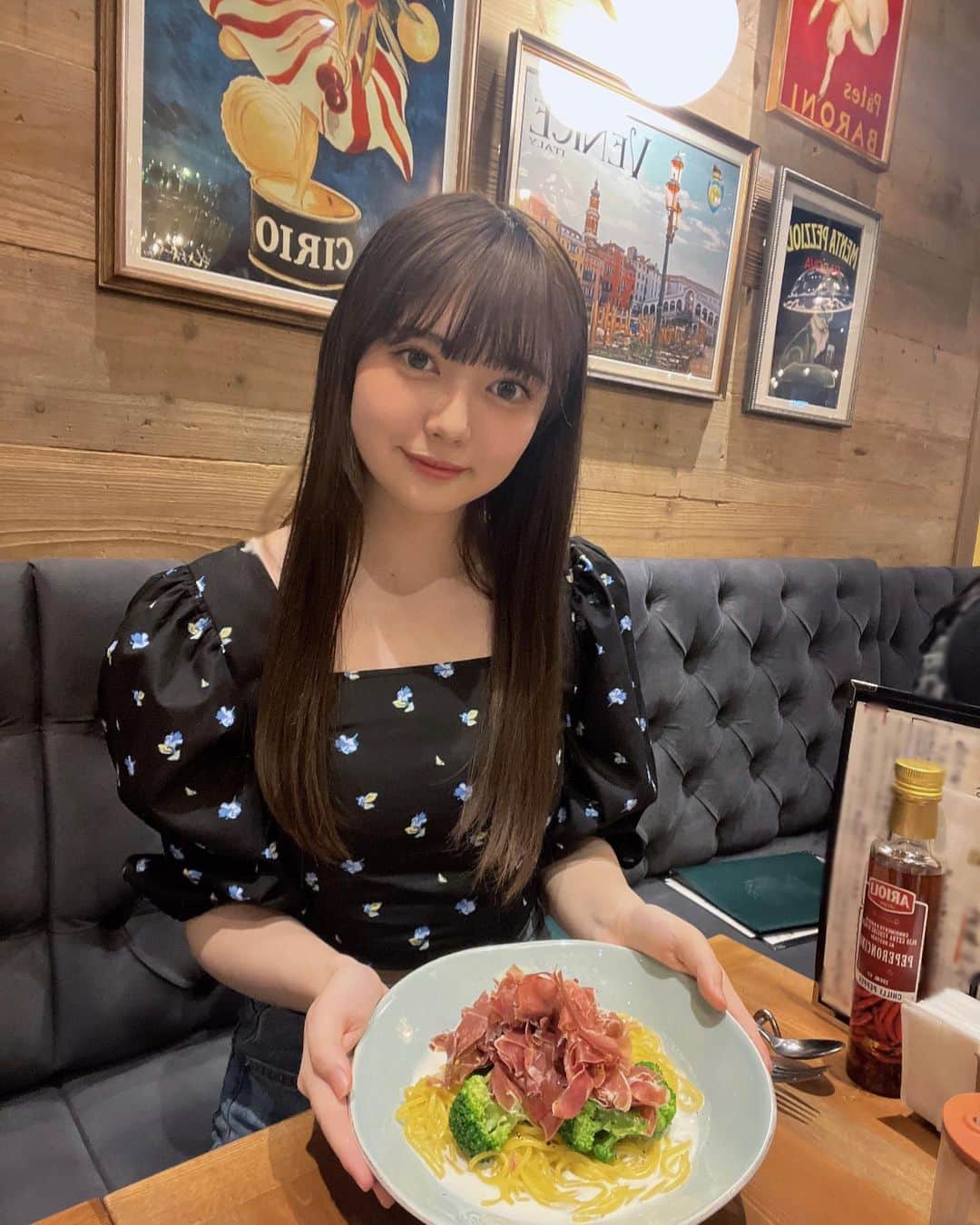 菅井純愛さんのインスタグラム写真 - (菅井純愛Instagram)「・  生ハムらぶ   #06  #06line  #06년생  #17yearsold  #生ハム  #パスタ  #イタリアン  #高校生  #jk  #jk2  #sjk  #173cm  #174cm  #ストレート  #japanesegirl  #highschoolgirls  #高身長女子  #italianfood  #pasta  #美食  #时尚  #模特  #일본여자  #고등학생  #장신구  #모델  #오오티디  #먹스타그램  #穿搭日常  #셀카」9月23日 21時09分 - aria_sugai