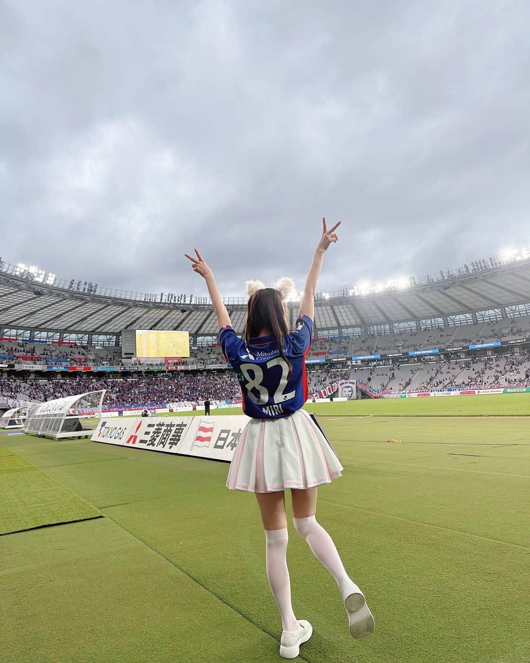 松田美里さんのインスタグラム写真 - (松田美里Instagram)「💙❤️ #fctokyo#soccer#wasuta」9月23日 21時29分 - miri_matsuda