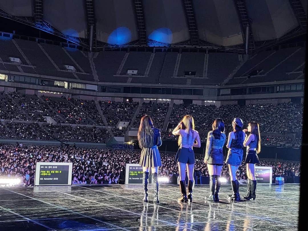 チョン・ウンジのインスタグラム：「APINK#REMEMBER#☀️」