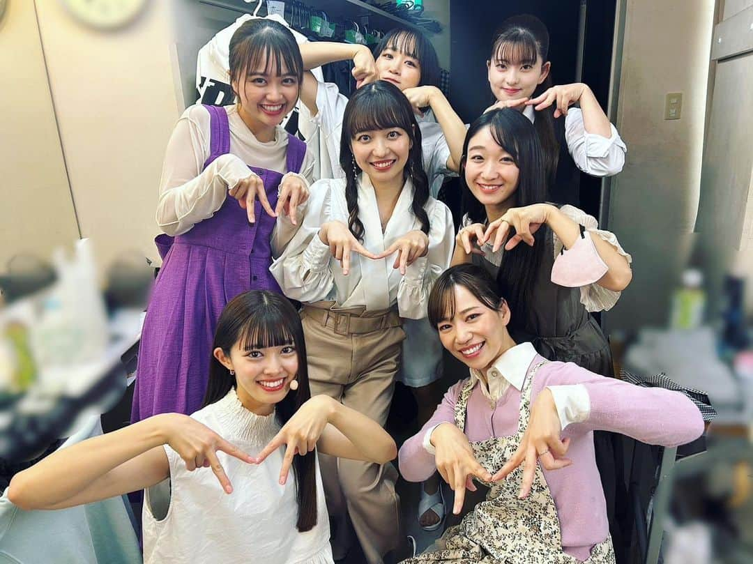 斉藤ひかりのインスタグラム：「#モンタージュ2023  V公演千秋楽でした！✨ 客席で演出家さんやスタッフさん達と共に観劇。 稽古場からうるうるしていたシーンも今日はお客さん達と一緒になって号泣でした😭  友菜ちゃんも今日から戻ってきてくれて 女子ーズ全員集合❤️‍🔥嬉しいね。  明日はR公演も千秋楽！ 劇場でお待ちしております☺️」