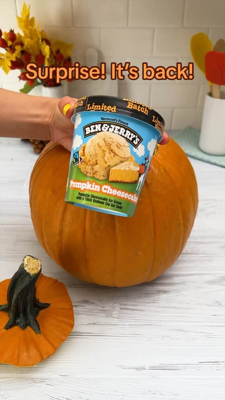 のインスタグラム：「Did you miss me? 🎃 #benandjerrys #pumpkincheesecake #fall #pumpkinspice #icecream」