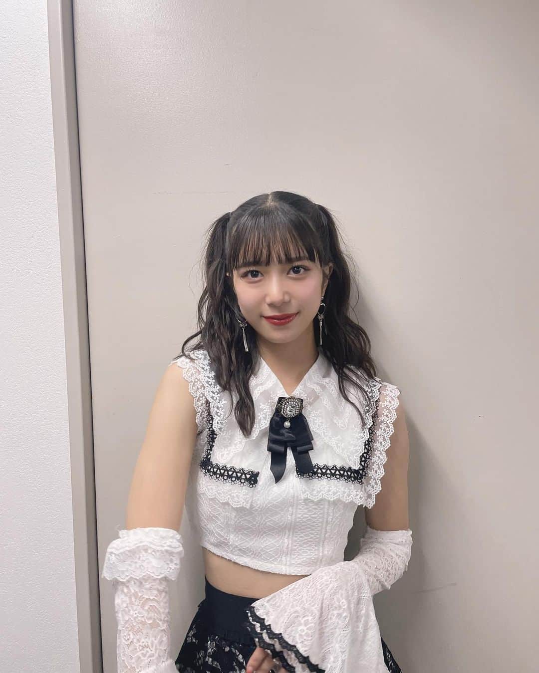 井上玲音のインスタグラム：「・ ・ 秋ツアーはじまったよううううう 衣装かぁいい〜  #井上玲音」
