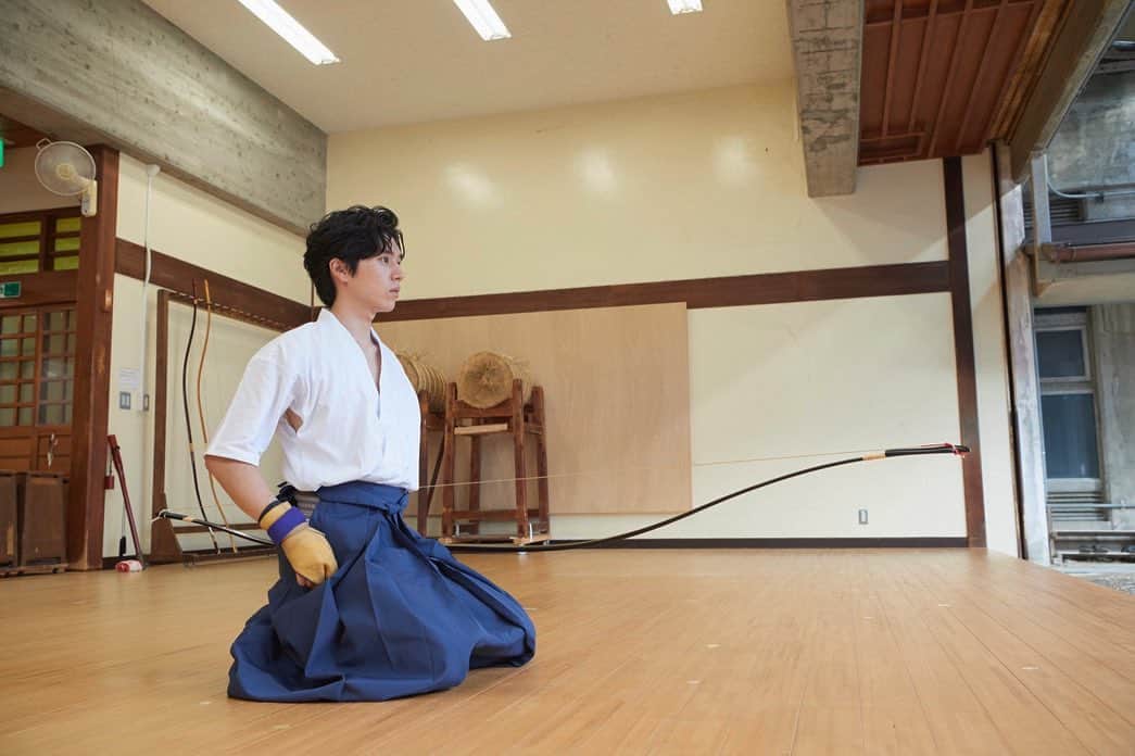 坂東龍汰さんのインスタグラム写真 - (坂東龍汰Instagram)「SODA 11月号  今回はずっとチャレンジしてみたかった弓道に挑戦してます。  是非、手に取ってみてもらえると嬉しいです！」9月23日 22時15分 - ryota_bando