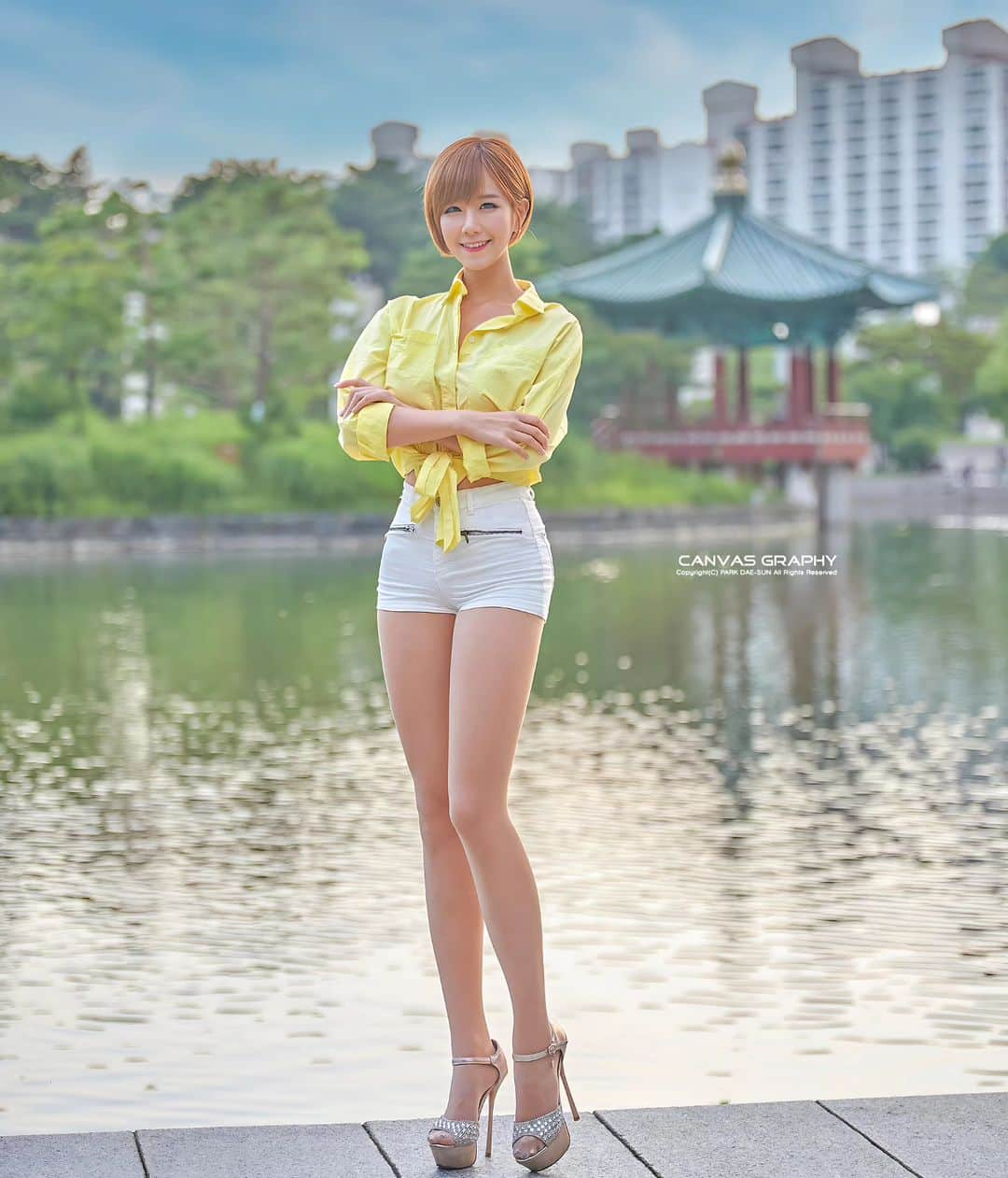 캔바스のインスタグラム：「. . . Photo & Edit : 캔바스 @canvas_graphy @canvas_mono __________________________________________  캔바스의 모든 사진은 무단 사용을 불허합니다. Copyright (c) CANVAS All Rights Reserved. __________________________________________  #캔바스 #캔바스그라피 #레이싱모델 #모델촬영 #모델출사 #스냅 #촬영문의 #개인촬영 #섹시미 #건강미 #글래머 #mood #koreamodel #koreangirl #modelphotography #nikon #nikonphoto #nikond4s」