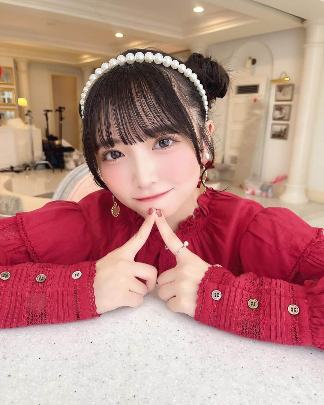 小田垣有咲のインスタグラム：「赤衣装かわち♥️」