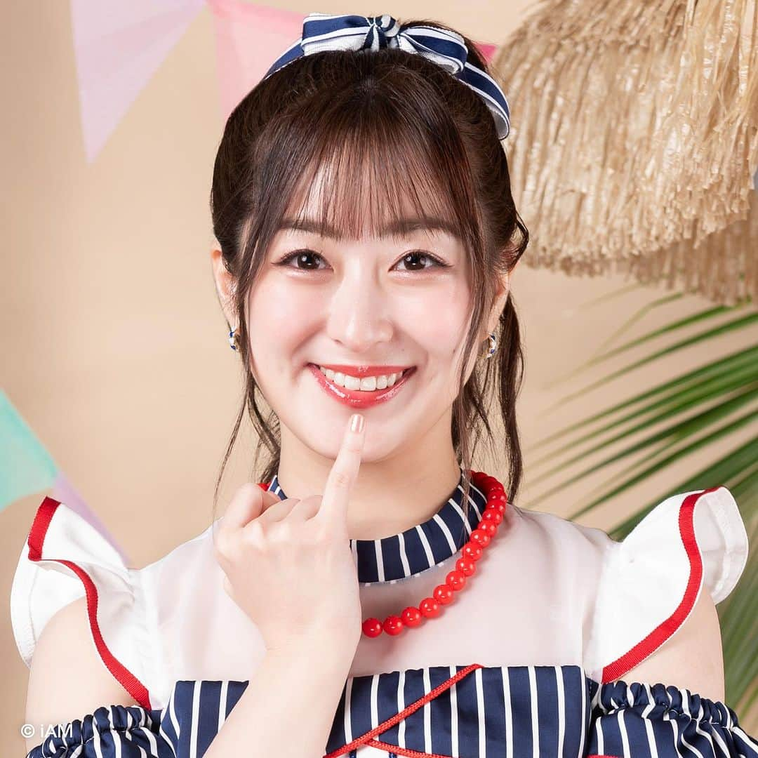 伊豆田莉奈のインスタグラム：「久しぶりのリップグロス💄💋🏖  แต่ไม่มีวัน ไม่เคยลืม ไม่ว่านานแค่ไหน ลิปของเธอ เปล่งแสงประกาย งดงามอยู่เสมอ....😌🩷  #IzurinaCGM48 #CGM48 #hisashiburinolipglossth #久しぶりのリップグロス #伊豆田莉奈 #いずりな」