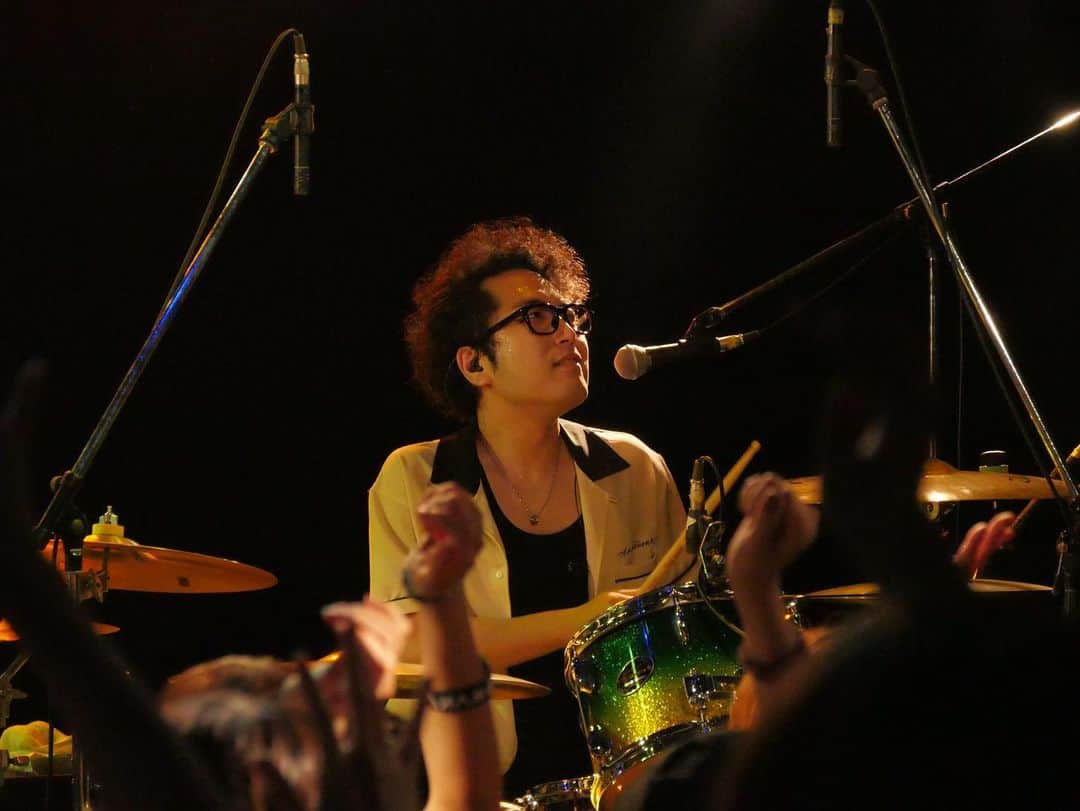 SAKANAMONのインスタグラム：「SAKANAMON 15th ANNIVERSARY LIVE TOUR "真向"  2023.09.23 青森:Quarter   #sakanamon」