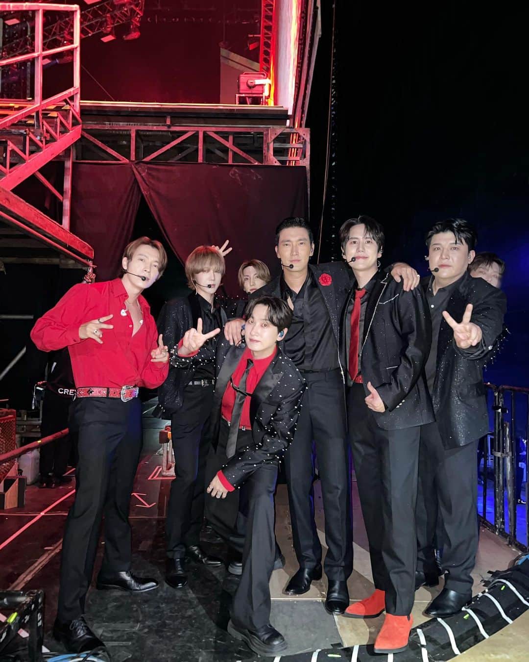ドンヘのインスタグラム：「* SUPER JUNIOR * SMTOWN」