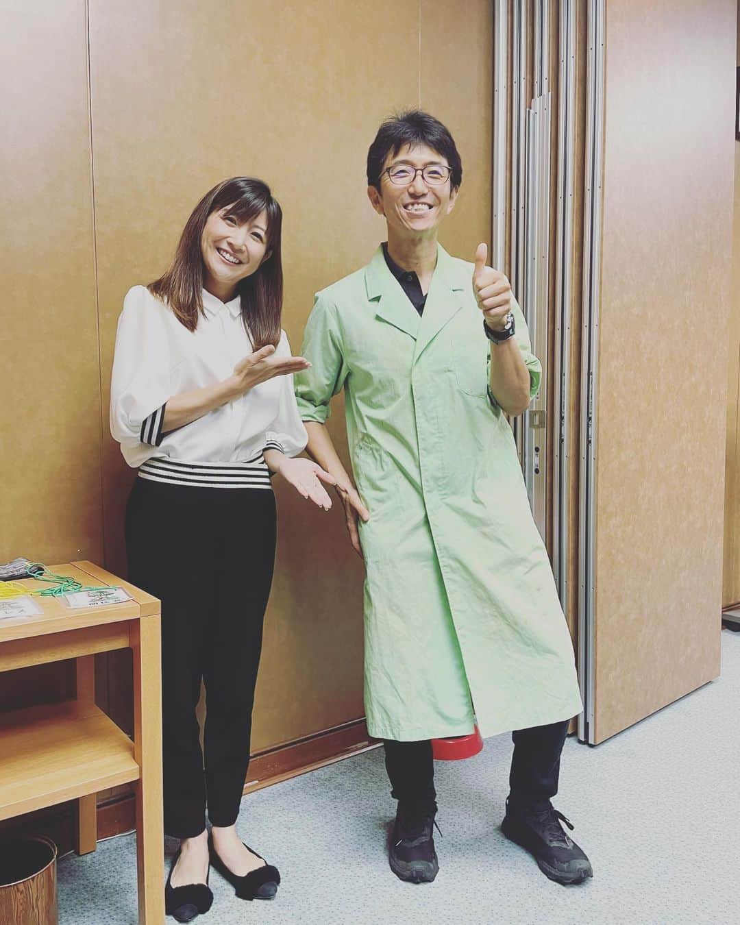 のインスタグラム：「環境パフォーマーらんま先生と🤣✨ 今日も、面白かったな〜 #環境教育 #かんきょう1日学校 #朝日新聞 #地球教室 #らんま先生のeco実験パフォーマンスショー」