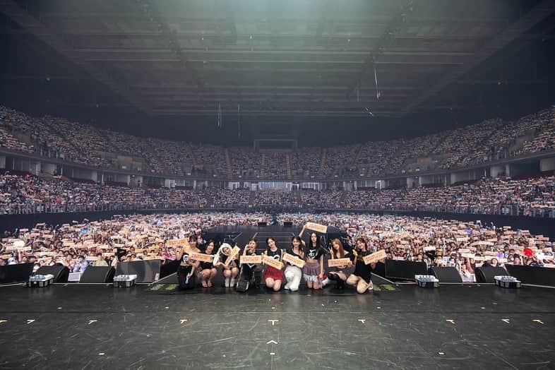 TWICEのインスタグラム：「TWICE 5TH WORLD TOUR ’READY TO BE‘ IN #BANGKOK - DAY 1  The first night in Bangkok was super splendid and marvelous! It was full of cheers and energy!  Our Bangkok ONCE’s heartfelt welcome made us feel so special and we are really thankful🫶🍭 We had such a fun time performing in Bangkok today and are already so excited for tomorrow‘s show as well! Love you all and see you again tomorrow!💖  #TWICE #트와이스 #READYTOBE #TWICE_5TH_WORLD_TOUR」