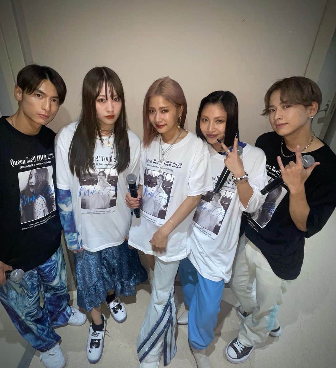 lolのインスタグラム：「🎤✌️❤️」