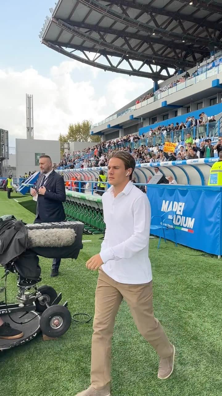 ユヴェントスFCのインスタグラム：「The team has arrived at the Mapei Stadium ⚔️💪  #SassuoloJuve」