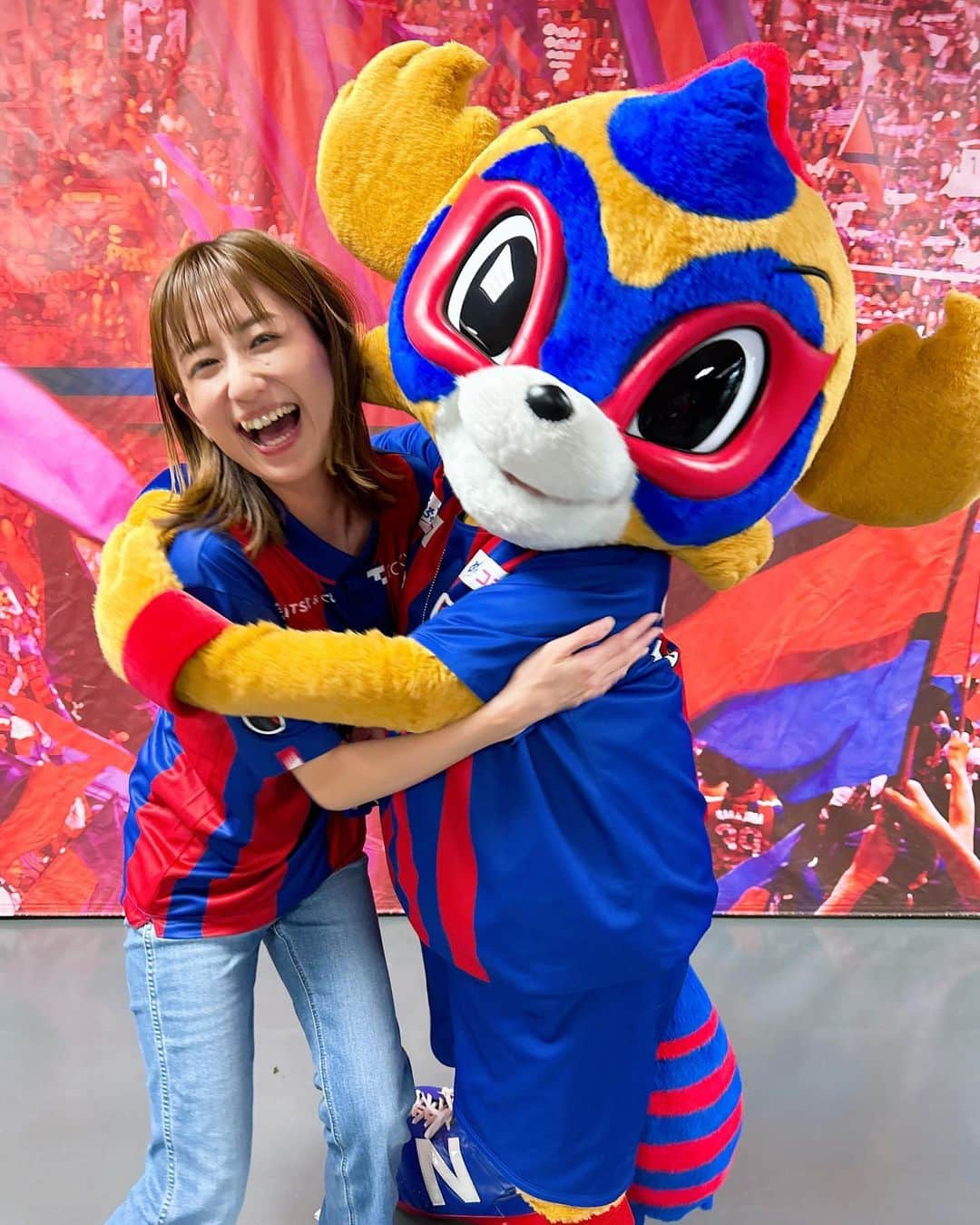 河村唯（うめ子）のインスタグラム：「東京ドロンパくんグリ。さち🤩  #東京ドロンパ #fctokyo  #アイドロング #アイドリング」