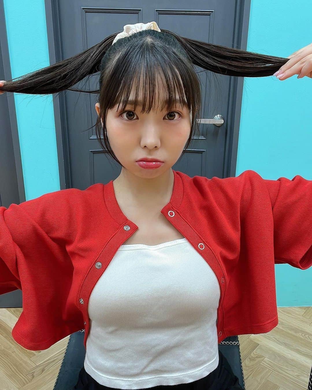 播磨かなのインスタグラム：「❤️  え、なんか盛れてない??? あ、盛れてるかも。。。 いや、盛れてるわ」