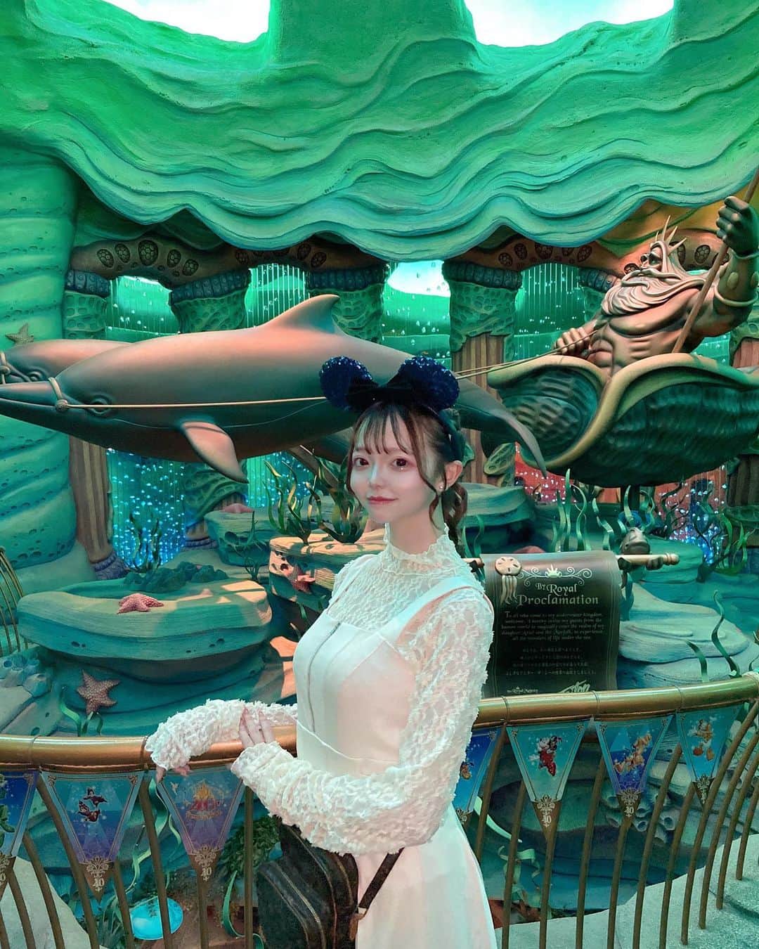 奥本陽菜さんのインスタグラム写真 - (奥本陽菜Instagram)「#マーメイドラグーン  ・ ・ 夢の国やっぱり大好き🥺  #夢の国  #ディズニー  #ディズニーシー  #ディズニーコーデ  #ディズニーヘアアレンジ  #ディズニーヘア」9月24日 1時18分 - hinanohiroshima