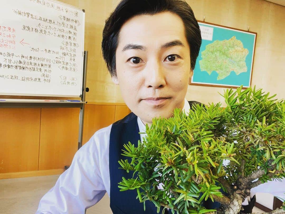 福士誠治さんのインスタグラム写真 - (福士誠治Instagram)「25日テレビ東京にて 20時放送 ドラマ駐在刑事やりまーす！  御子柴管理官 盆栽 楽しみにしていて下さい  #福士誠治 #駐在刑事 #テレビ東京 #盆栽」9月24日 1時24分 - seiji_fukushi