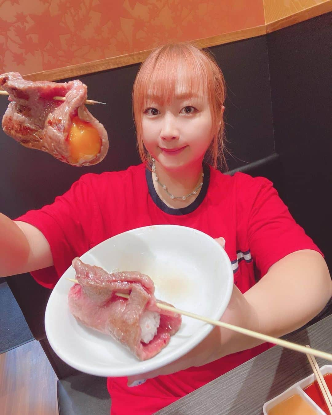 来栖あこさんのインスタグラム写真 - (来栖あこInstagram)「真夜中の飯テロ🍖  焼肉ごぉ北千住店さんに行ってきました🌟  前に行った上野店さんめちゃ美味しかったので期待大🤤💕  最初にでてきた、ちょうちんロースが美味しすぎて🤤🤤 （ちょうちんロースは前日までに予約を❣️）  他のお肉も厚切りコースなだけあって期待を裏切らない厚切り🤤🤤  コスパ最強なので是非みんな食べに行ってね😋💖 PR @yakiniku_go_kitasenju #北千住ディナー #足立区グルメ #北千住ランチ #北千住焼肉 #焼肉ランチ #焼肉ごぉ北千住店 #北千住グルメ」9月24日 1時50分 - akopai.081