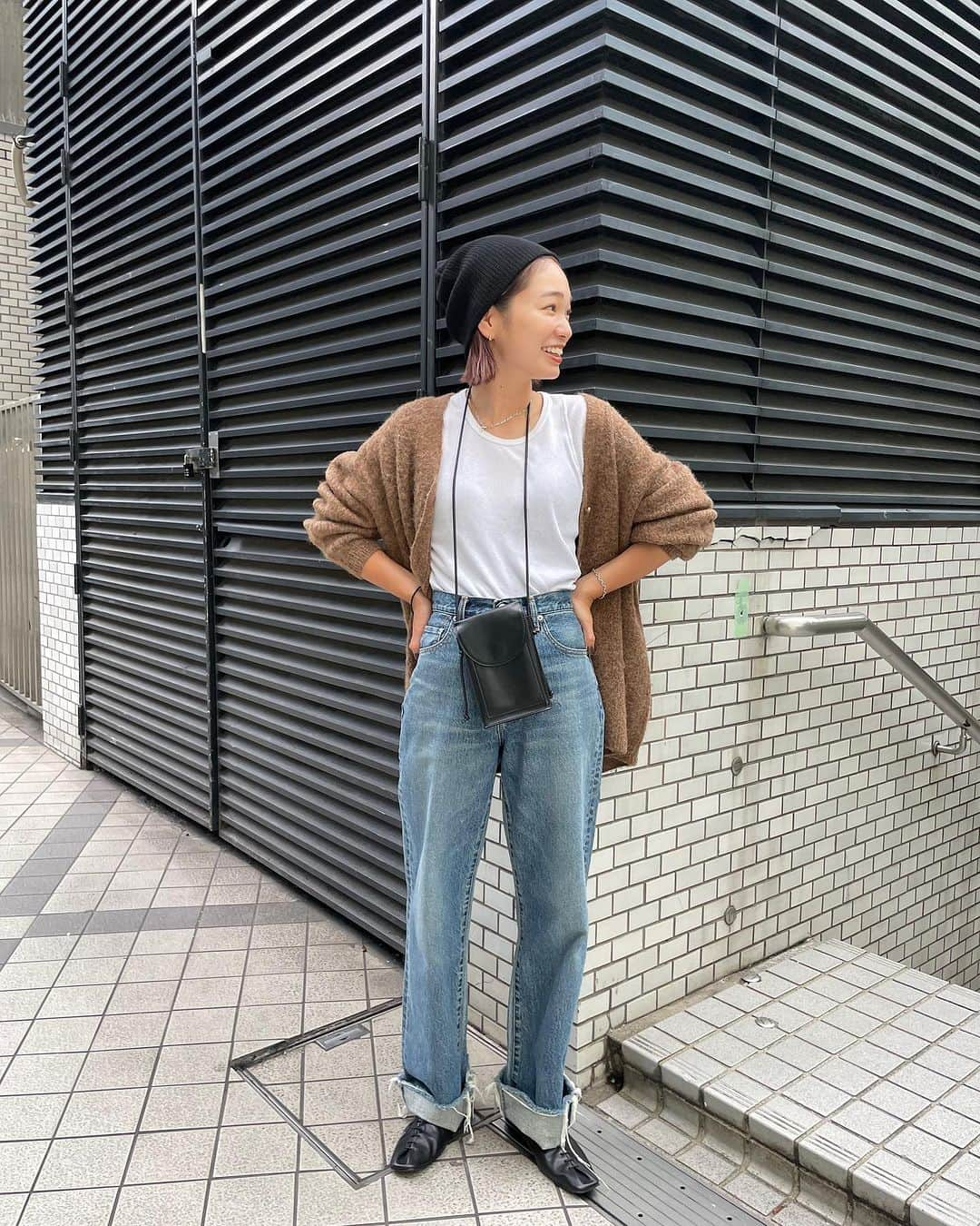 Ungrid staff snapさんのインスタグラム写真 - (Ungrid staff snapInstagram)「@aya_kanetaka_ 164cm  #カラールーズニットカーデ オフホワイト/グレー/ピンク/イエロー/グリーン/ブラウン ¥7,150(tax in)  ブラウンのカラーカーデ🤎 ニット帽や小物を合わせて、大人カジュアルな印象に！  ーーーーーーーーーーーーーーーーーーーーーーーーーーーー ☑︎商品詳細は製品タグ or TOPページURLよりチェック   » @Ungrid_staffsnap  #Ungrid #ungrid_official #ungridコーデ #アングリッド #カジュアル #カジュアルコーデ #カジュアルスタイル #シンプル #シンプルコーデ #シンプルスタイル #カラーカーデ #カーディガン #カーデ #カラー #カラバリ #骨格別 #骨格 #骨格ウェーブ #骨格ナチュラル #骨格ストレート #身長別 #低身長 #高身長 #推し活 #推し活コーデ #カラーコーデ #リングコーデ」9月24日 2時46分 - ungrid_staffsnap