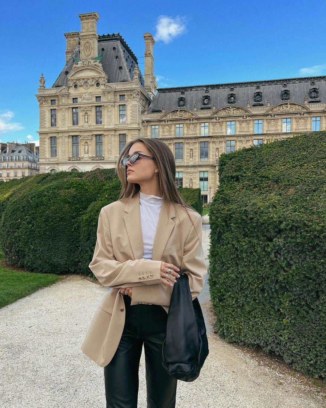 Anna zakのインスタグラム：「Paris my love 🖤」