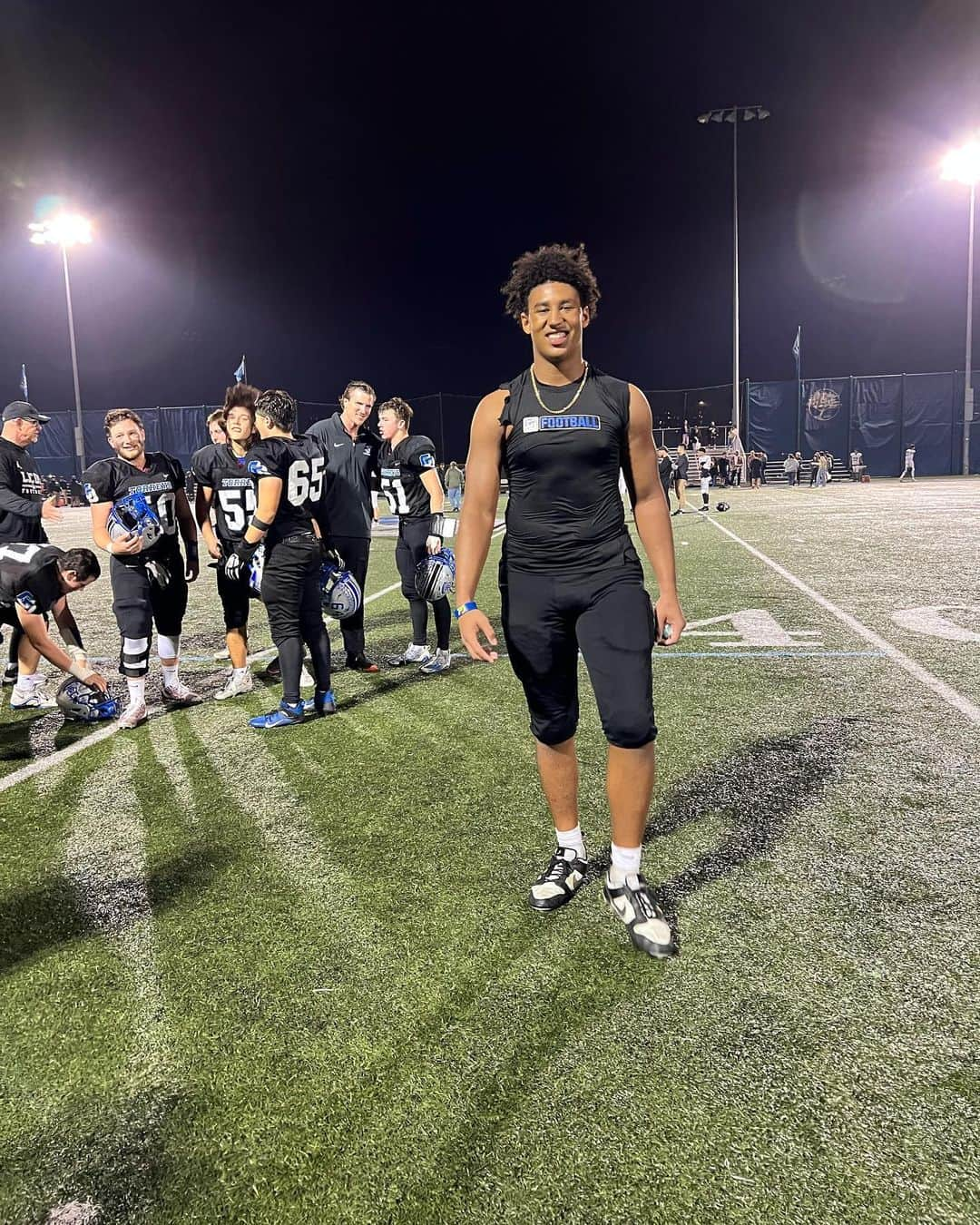 ポーラ・パットンさんのインスタグラム写真 - (ポーラ・パットンInstagram)「Congratulations to my amazing nephew Julius, who killed it at his homecoming game. Auntie Paula is so proud of you!! 🏈🙌🏽✨❤️🥰」9月24日 3時03分 - paulapattonofficial