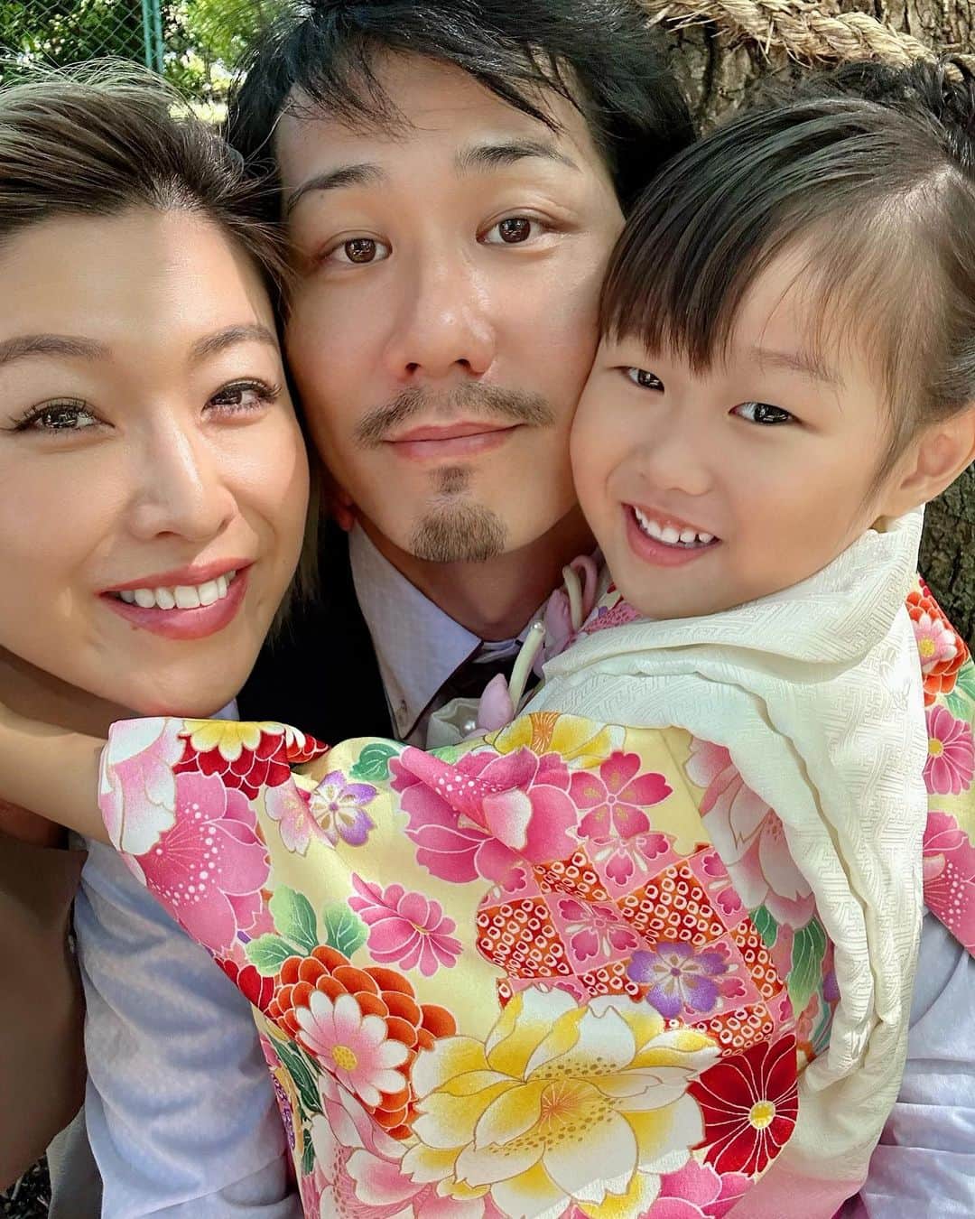 pukkeyのインスタグラム：「七五三無事終了👘 可愛く写真も撮れたしよかった❤️ 7歳の時はどんななのかなぁ🤔 楽しみだな🤭」
