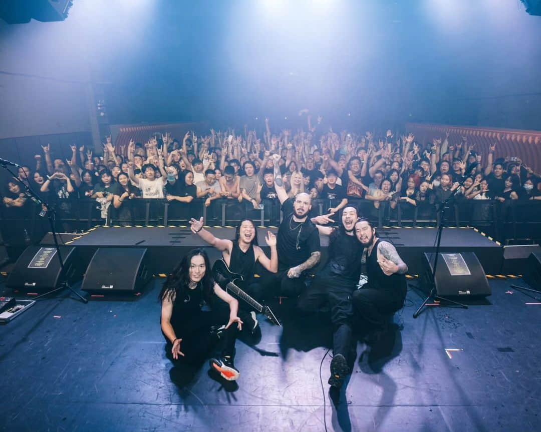 Crystal Lakeのインスタグラム：「China was amazing! Thank you 🙏 We will be back soon ❤️ RedLine up next! 💪  📷: @sukistar94liu  #CrystalLake #SakeMafia #SushiGang  @yd_crystallake @tj_crystallake @maxwell326 @gakutaura_official @hatechvrch  @espguitarsjapan @esp_techhouse @ghsstrings @evertune @enki.usa @culturejpn @dingwallguitars @paysonfannedbassstrings @pearl_drums @sabiancymbals @wincentdrumsticks @telefunken_mics @earasersearplugs @extremevocalinstitute @jpresleytattoos」