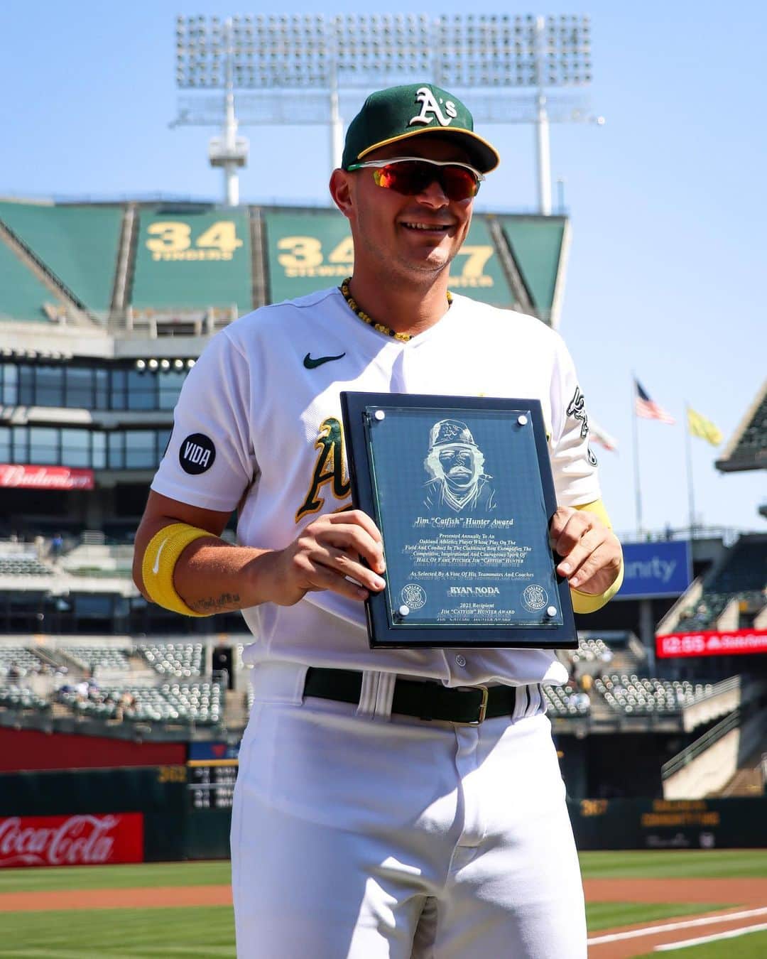 オークランド・アスレチックスのインスタグラム：「Congratulations to Ryan Noda on being selected as the 2023 Catfish Hunter Award winner for exemplifying the competitive, inspirational, and courageous spirit of HOF pitcher Catfish Hunter! 👏」