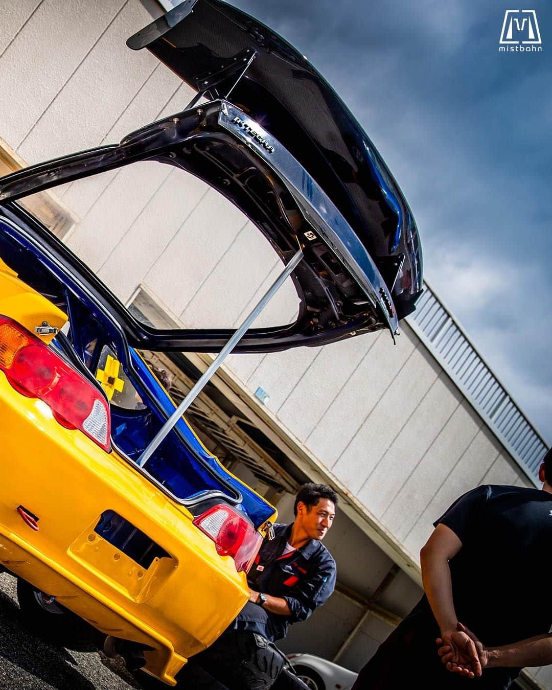 mistbahnさんのインスタグラム写真 - (mistbahnInstagram)「_ JOKER Honda DC5 INTEGRA TYPE R _ 🚗: @masaharu_imuta 📷: @mistbahn _ Shot on May-20 2023 🏁 "Circuit Festa ( @circuit_festa_west_japan )". Central Circuit (Hyogo Japan) _ JP) 2023年5月20日、セントラルサーキットで開催された「サーキットフェスタ ( @circuit_festa_west_japan )」で撮影。 _ #circuitfesta #サーキットフェスタ  #circuitfesta2023 #サーキットフェスタ2023 #centralcircuit #セントラルサーキット #joker #k1laboratory #andare #autobahnsport恵比寿 #hondaintegra #dc5 #dc5r #dc5integra #itr #rsx #インテグラ #ホンダインテグラ #integra #hondaintegratyper #timeattack #timeattackjapan #kseries #k20a  #hondasontrack #te37 #rays」9月24日 6時43分 - mistbahn