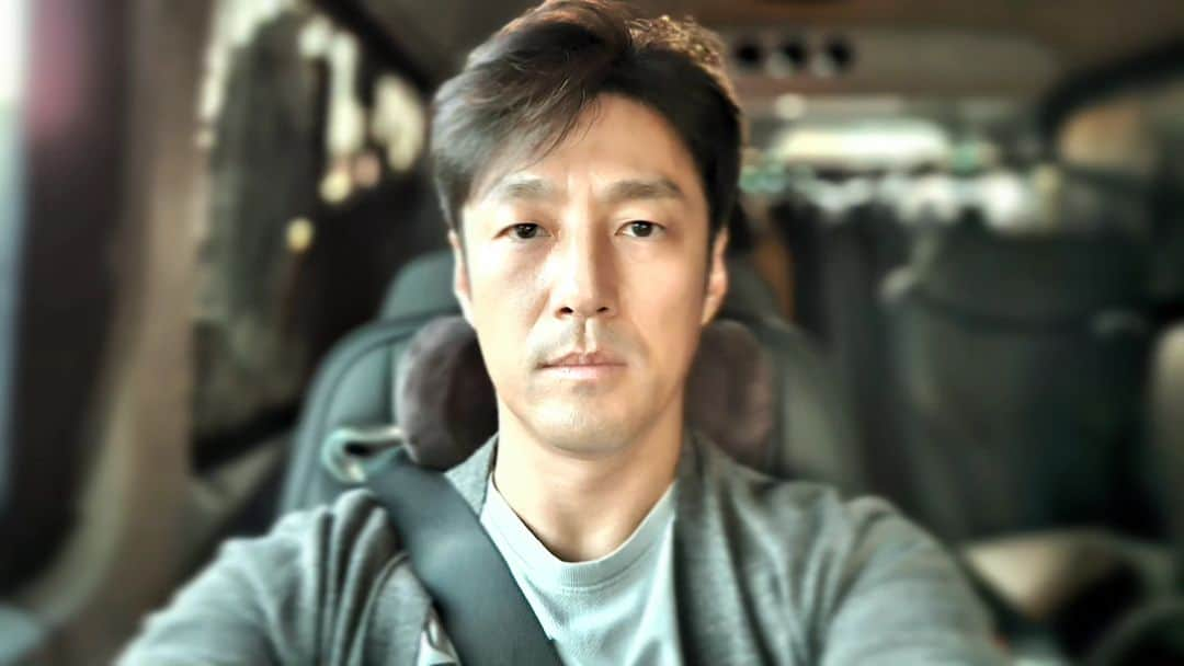 チ・ジニさんのインスタグラム写真 - (チ・ジニInstagram)「@ikkle_entertainment #출근」9月24日 6時48分 - actor_jijinhee