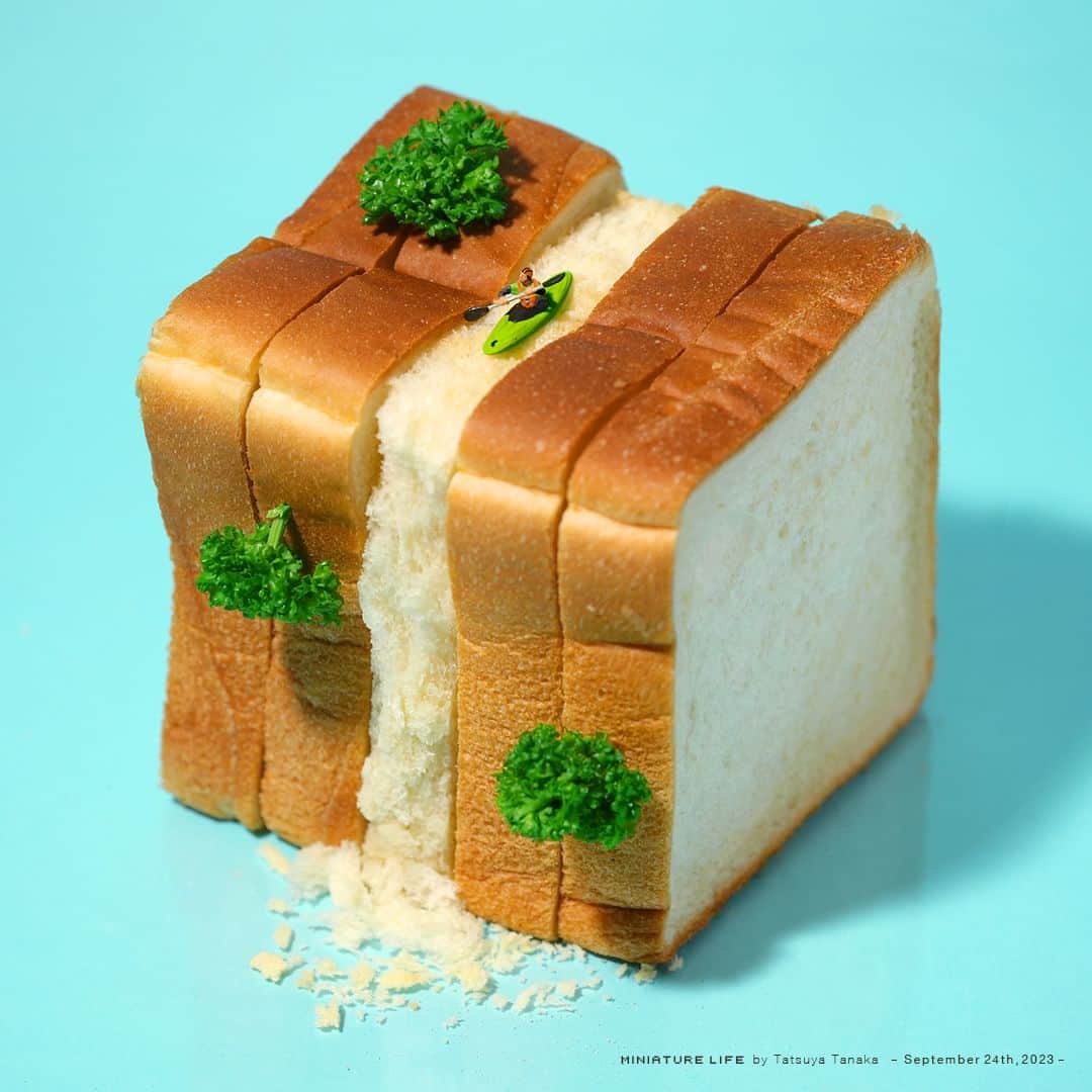 田中達也のインスタグラム：「“Bread Rafting” ⠀ ⠀ ショックパン ⠀ ⠀ ─────────────────── 《EXHIBITION info》 ⠀ 【ミニチュアの視点で見る日本－田中 達也 展】 Japan from miniatures - Tatsuya Tanaka at Japan House São Paulo until : Oct. 8, 2023 ⠀ 【ミニチュアライフ 神戸エアポート】 MINIATURE LIFE × KOBE AIRPORT」