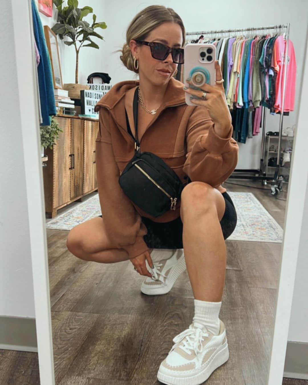 Tracy and Stefanieのインスタグラム：「😎 PS thinking of doing a hair chop… appt has been made, should we do it? Outfit is @madisonandmallory #casualootd #coolgirlvibe #athleisure #saturyay」