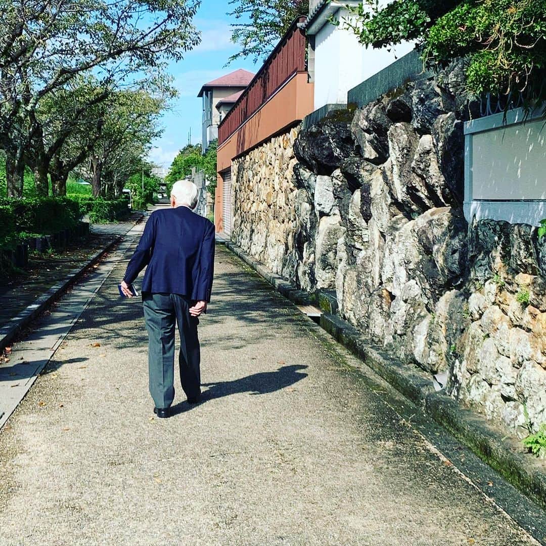 鈴木桃子さんのインスタグラム写真 - (鈴木桃子Instagram)「93才の伯父のお供をして父方のご先祖様のお墓参りをしつつ、高知へプチ旅行😊  #秋分の日 #お彼岸 #高知」9月24日 8時54分 - momokosuzuki