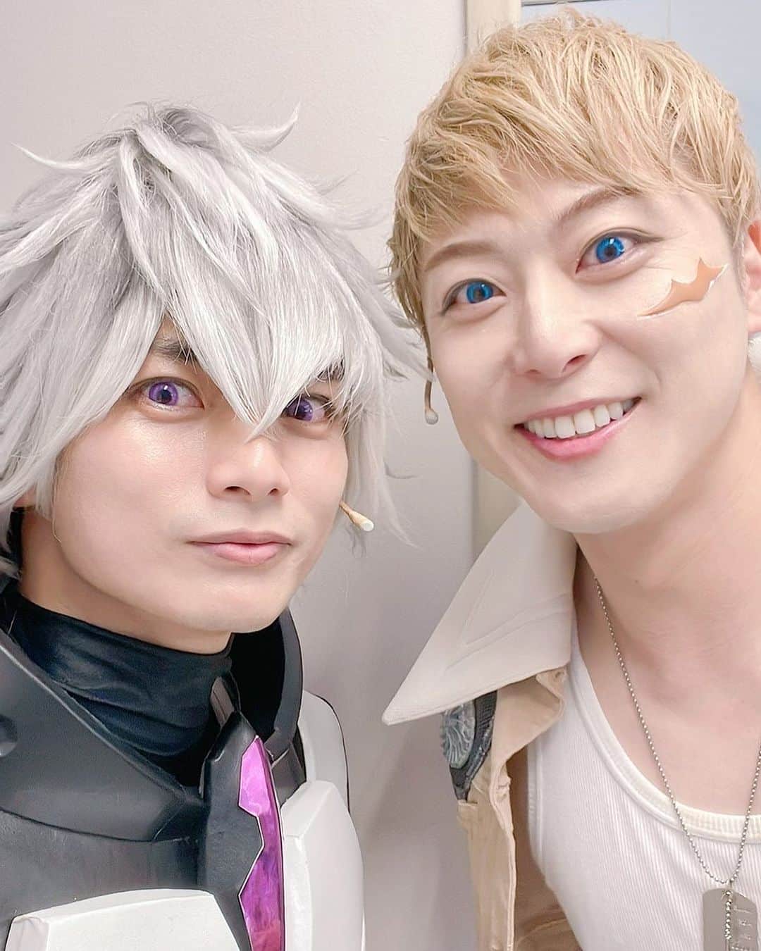 のインスタグラム：「舞台『宇宙戦艦ティラミス』 〜ファイナルラストはエンドの終わり〜  伊藤さん。 ゲーム仲間になりました。  #俳優 #役者 #アニメ #ミュージカル #舞台 #表現 #芸術 #演劇 #actor #animation #anime #japan #japanese #handsome #followme #tokyo #instafollow #帅哥 #미남　#japananime」
