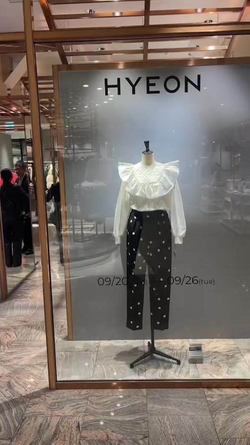 のインスタグラム：「ISETAN SHINJUKU POPUP STORE Day5  本館2F センターパーク/ ザ・ステージ＃２ 9/20(wed)- 9/26(tue) 10:00-20:00」