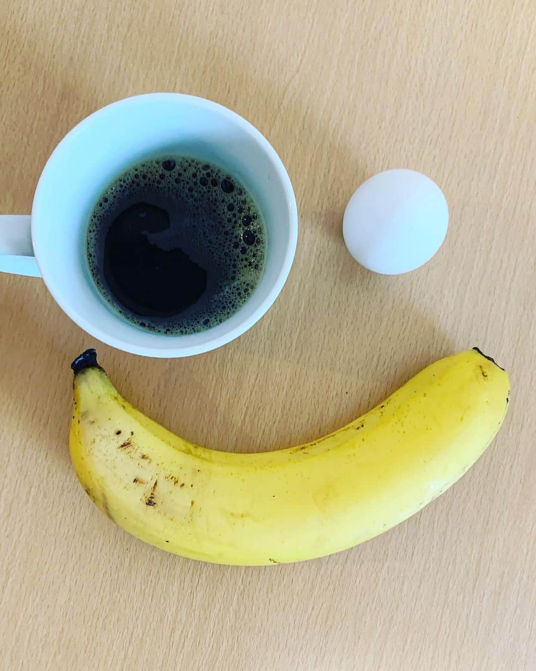 黒沢薫さんのインスタグラム写真 - (黒沢薫Instagram)「おはよう熊本。 #morning #breakfast #coffee #egg #banana #instafood #モーニングsmile #ヒアナウ #熊本」9月24日 10時26分 - kaorukurosawa_lovelife
