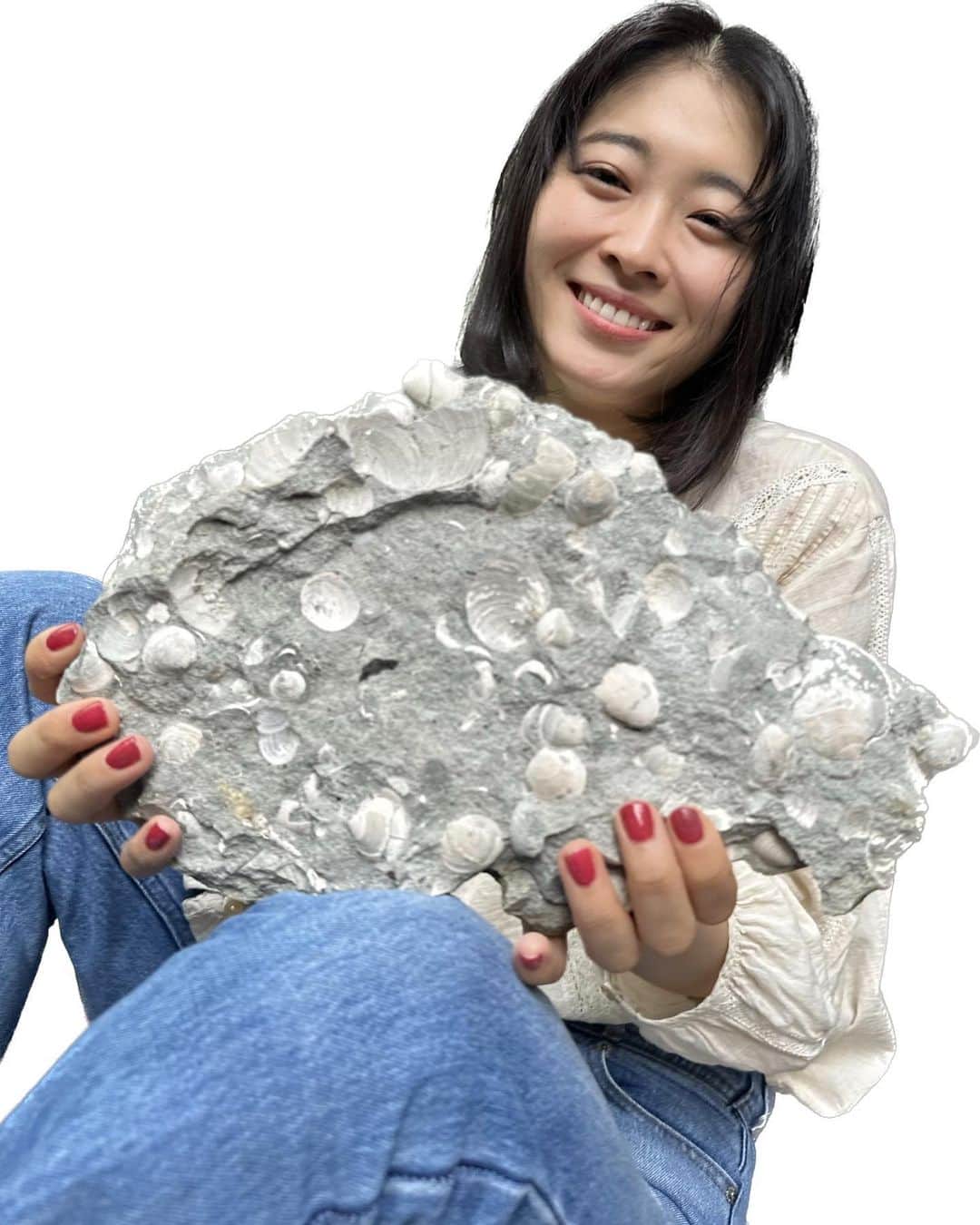 河村花さんのインスタグラム写真 - (河村花Instagram)「. 化石掘りに行ってきましたー！ 恐竜発見出来ず🦖」9月24日 11時22分 - hana_kawamura