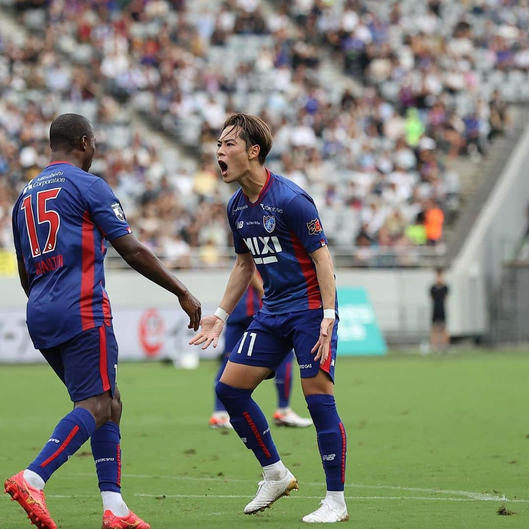 FC東京オフィシャルグッズさんのインスタグラム写真 - (FC東京オフィシャルグッズInstagram)「🔵🔴 vs #サガン鳥栖   綺麗ではない。でもねじ込んだ同点弾。  @w_ryoma  @fctokyoofficial  #渡邊凌磨 #FC東京 #fctokyo #tokyo」9月24日 13時00分 - fctokyoofficial