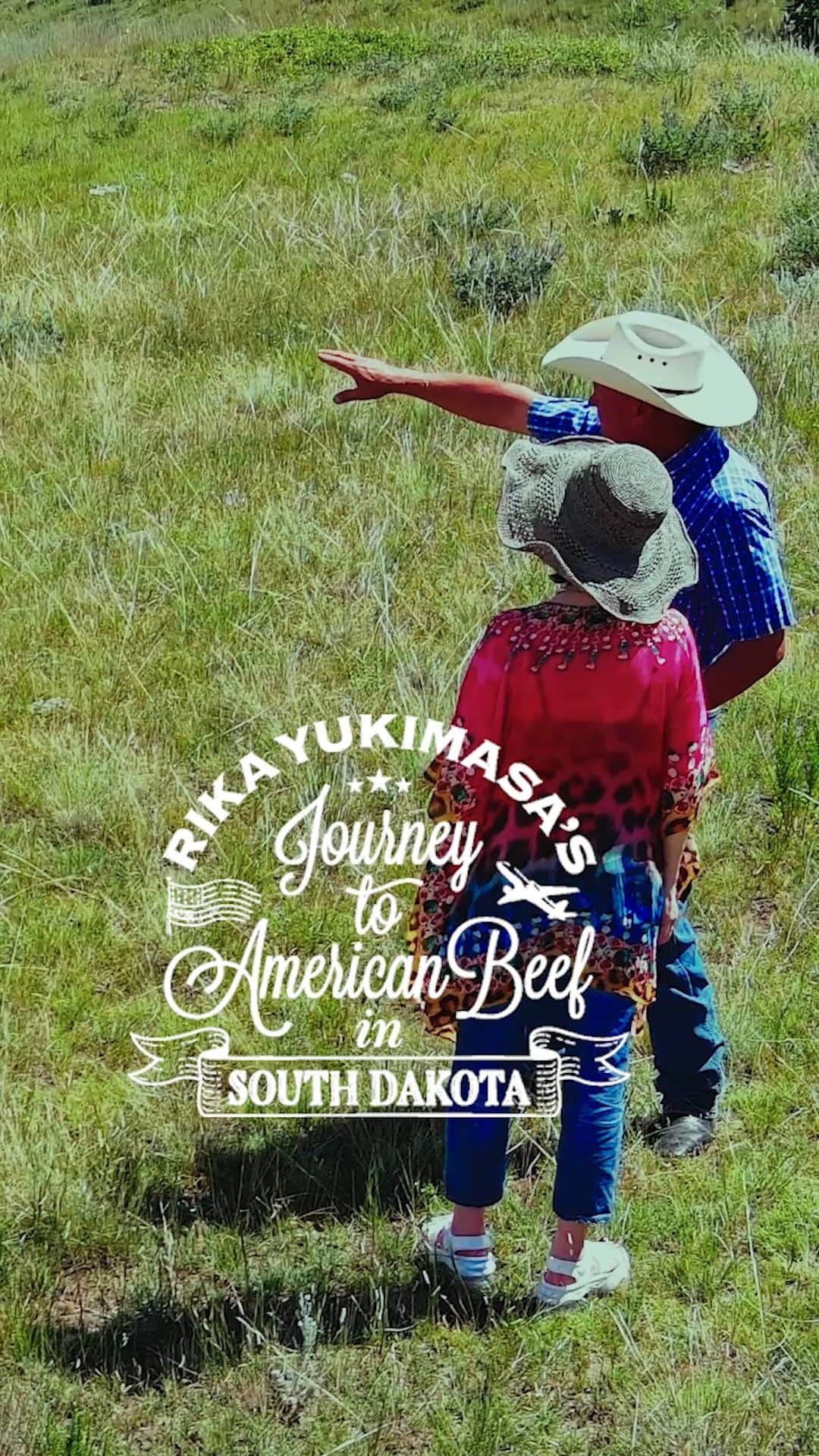 American beef&porkのインスタグラム：「『Rika Yukimasa's Journey to American Beef in South Dakota』  行正り香さんとアメリカンビーフを巡るサウスダコタの旅🇺🇸  サウスダコタにあるカマック牧場にやってきました！ アメリカンビーフの美味しさの秘密について探っていきます🐮  #americanmeatjapan #usmef #americanmeat #americanbeef #アメリカンビーフ #アメリカンミート #牛肉料理 #肉 #肉料理 #肉好きな人と繋がりたい #行正り香 #アメリカンビーフを巡る旅 #アメリカ #サウスダコタ #レストラン #アメリカ旅 #アメリカ旅行 #southdakotabeef  @americanmeatjapan」