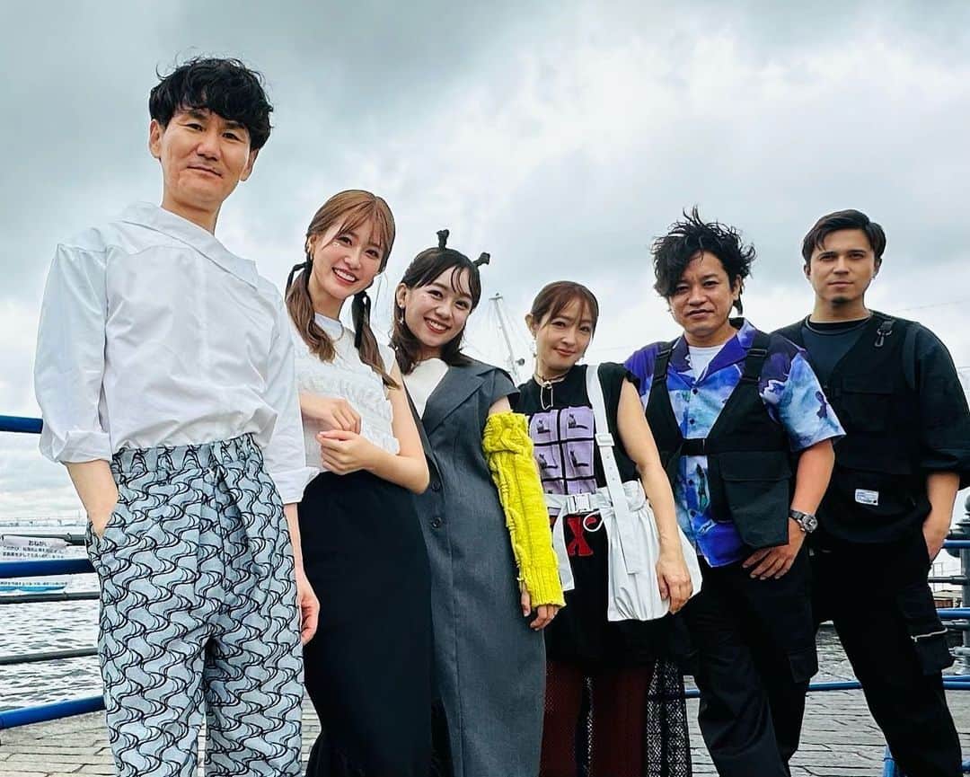のインスタグラム：「オーガスタキャンプにヒルナンデスバンドで 参加させて頂きました。 誘ってくれたスキマスイッチさん、 そして温かく迎えてくれた杏子さんはじめ素晴らしいアーティストの皆さんありがとうございました！ 1万2千人のお客さんと一緒に過ごした時間はとてもとても楽しいものとなりました。 お客さんと全てのアーティスト、 スタッフの方々に感謝します！ また皆んなで練習してバンド活動やりたいと思います。 そろそろオリジナル曲を創ろうかな、、  #オーガスタキャンプ #ヒルナンデスバンド」