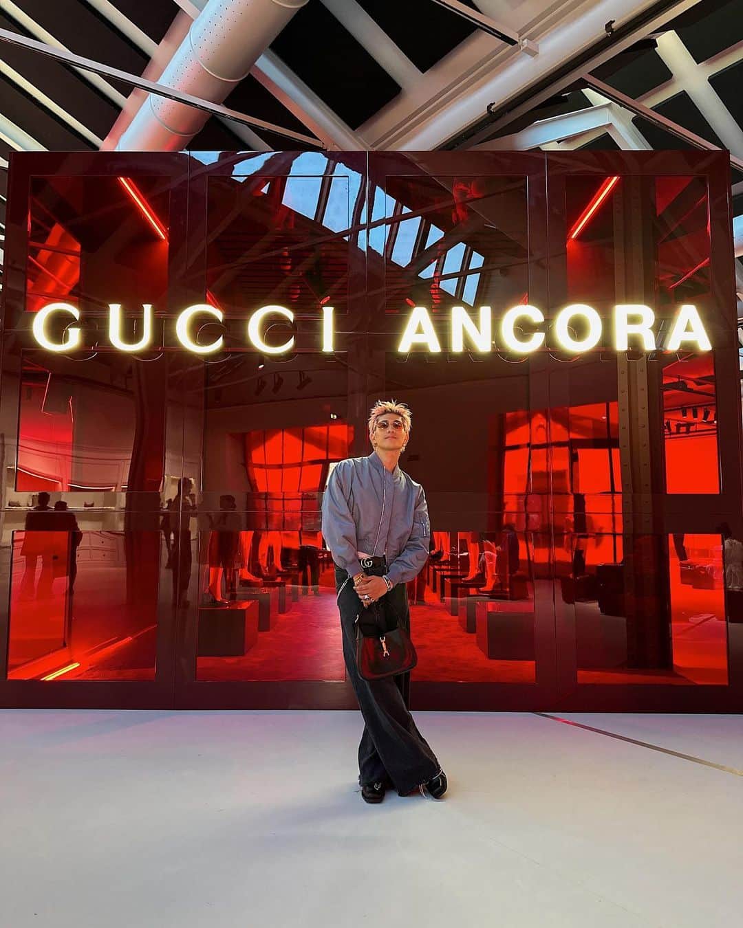 のインスタグラム：「🇮🇹🌹✨ @gucci @sabatods  #GucciAncora」