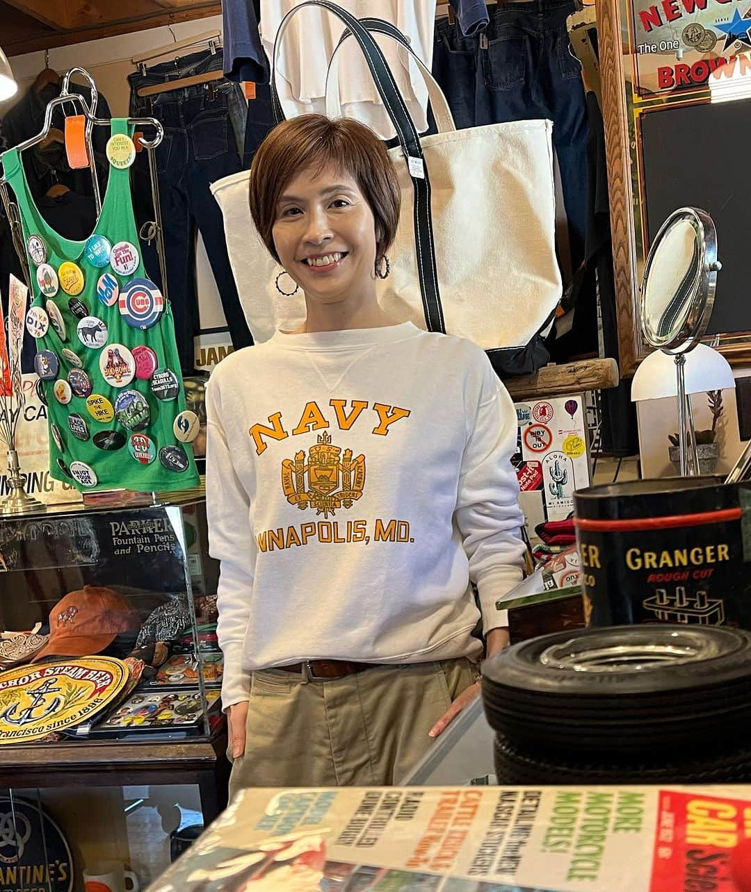 今村涼子さんのインスタグラム写真 - (今村涼子Instagram)「#古着コーデ#古着屋巡り #古着スウェット #vintagesweat #ビンテージスウェット #newbalance1400 #大人古着#大人古着女子」9月24日 21時55分 - ryoko.imamu