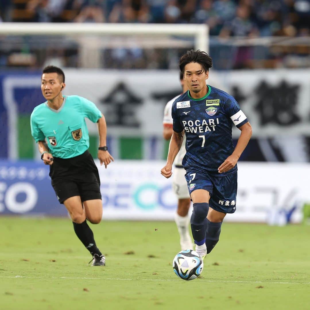 徳島ヴォルティスのインスタグラム：「明治安田生命J2リーグ第36節 #徳島ヴォルティス 0-1 #大宮アルディージャ  開始早々の失点。ボールを保持できる時間もありましたが、得点を奪うことができず、0-1という結果で試合終了となりました。 5,000人を超えるサポーターの方にご来場いただき、誠にありがとうございました。 次節は中2日でホーム・熊本戦。立ち止まる時間はありません。"今、この瞬間"から次の熊本戦への戦いは始まっています。 チーム全員で勝利を掴み取るため、最高の準備をして、一丸となって臨みます。  #徳島ヴォルティス #vortis #Jリーグ #football」