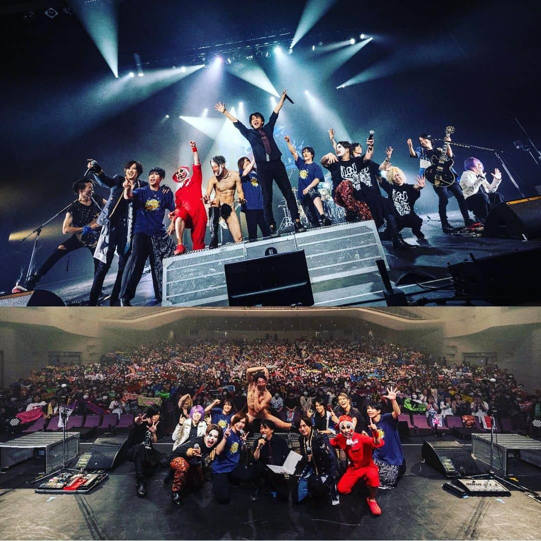 SHINPEIのインスタグラム：「集合写真が  研二さんの筋肉しか目に入ってこない笑  #BREAKERZ #ゴールデンボンバー #NoGoD #イガグリ千葉 #浅井博章 #bs795 #NACK5 #BEATSHUFFLE #ビッフルアゴーゴー」