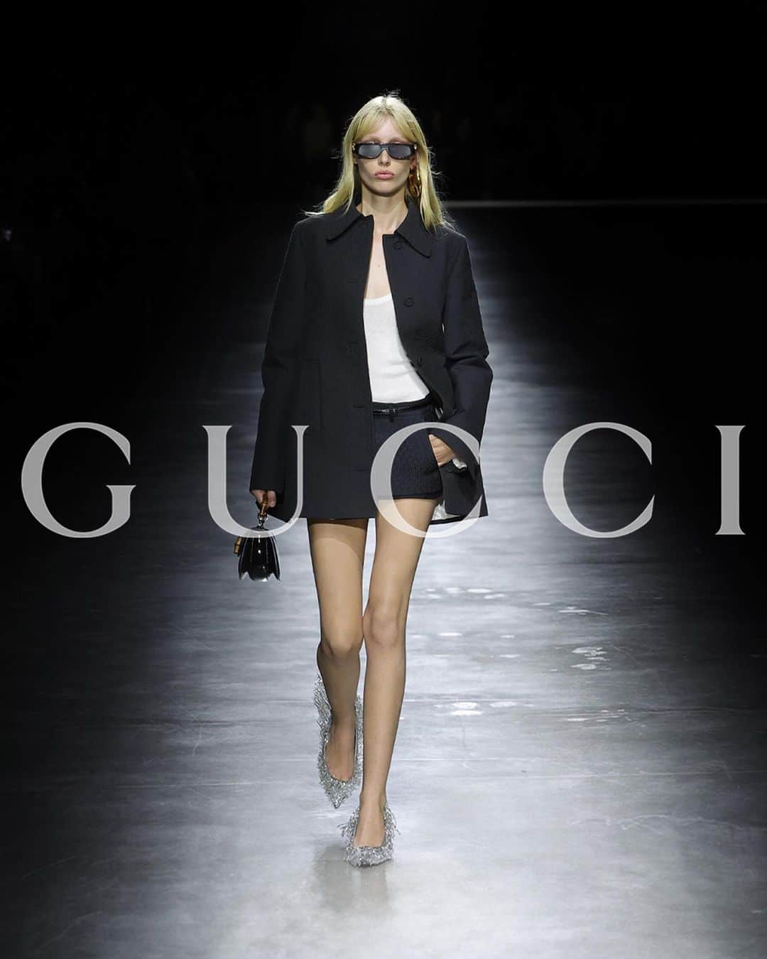 グッチのインスタグラム：「A story of confidence, of simplicity.  #GucciAncora #GucciSS24」