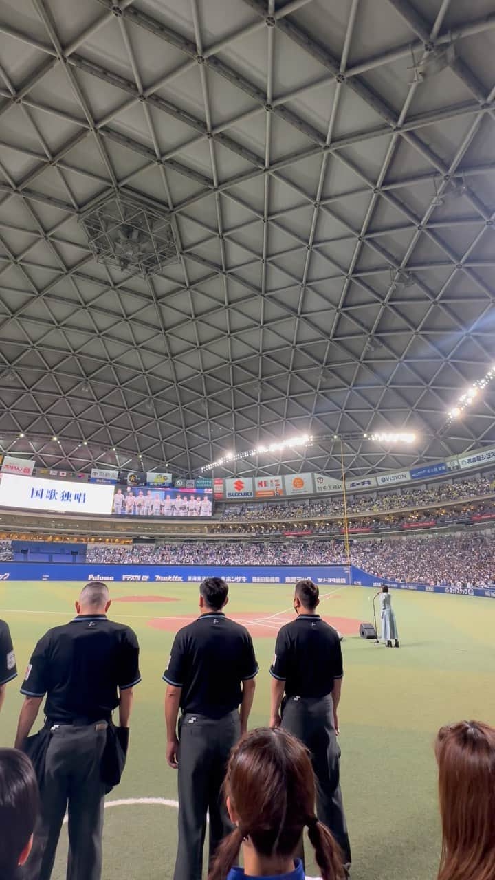 鷲尾伶菜のインスタグラム：「国歌独唱  #中日ドラゴンズ #阪神タイガース」