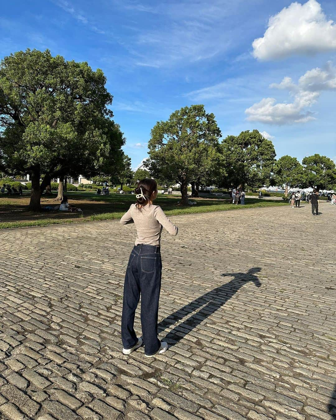 斉藤瑞季さんのインスタグラム写真 - (斉藤瑞季Instagram)「in Yokohama🎡 秋晴れサイコー！！ ようやく長袖着れた。  （珍しくカラコンしてみたから 顔の雰囲気いつもと違うかも）」9月24日 22時10分 - mii_maricoco