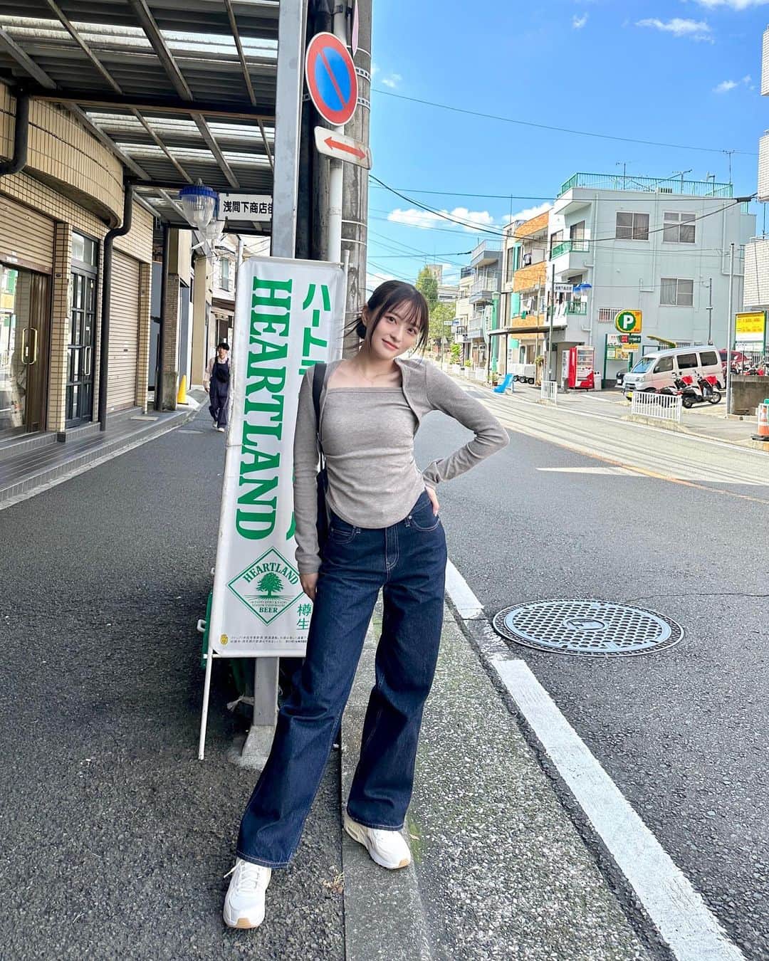 斉藤瑞季のインスタグラム：「in Yokohama🎡 秋晴れサイコー！！ ようやく長袖着れた。  （珍しくカラコンしてみたから 顔の雰囲気いつもと違うかも）」
