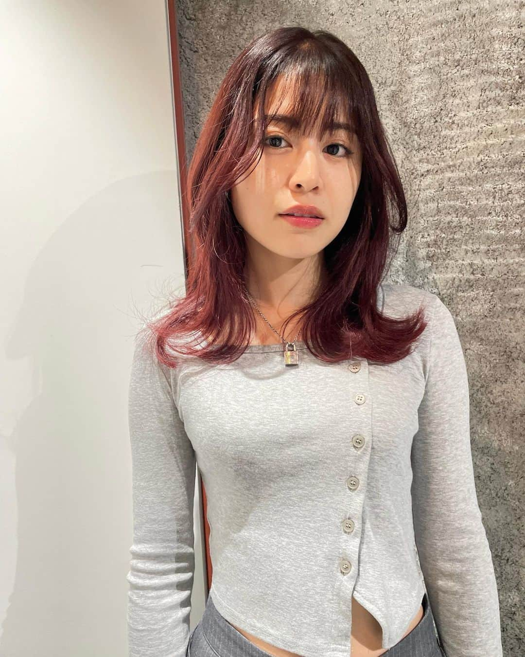 佐久間采那さんのインスタグラム写真 - (佐久間采那Instagram)「.  ❤️‍🔥  嬉しい ☻  #redhairstyle #redhaircolor❤️」9月24日 22時24分 - sakuma_ayana