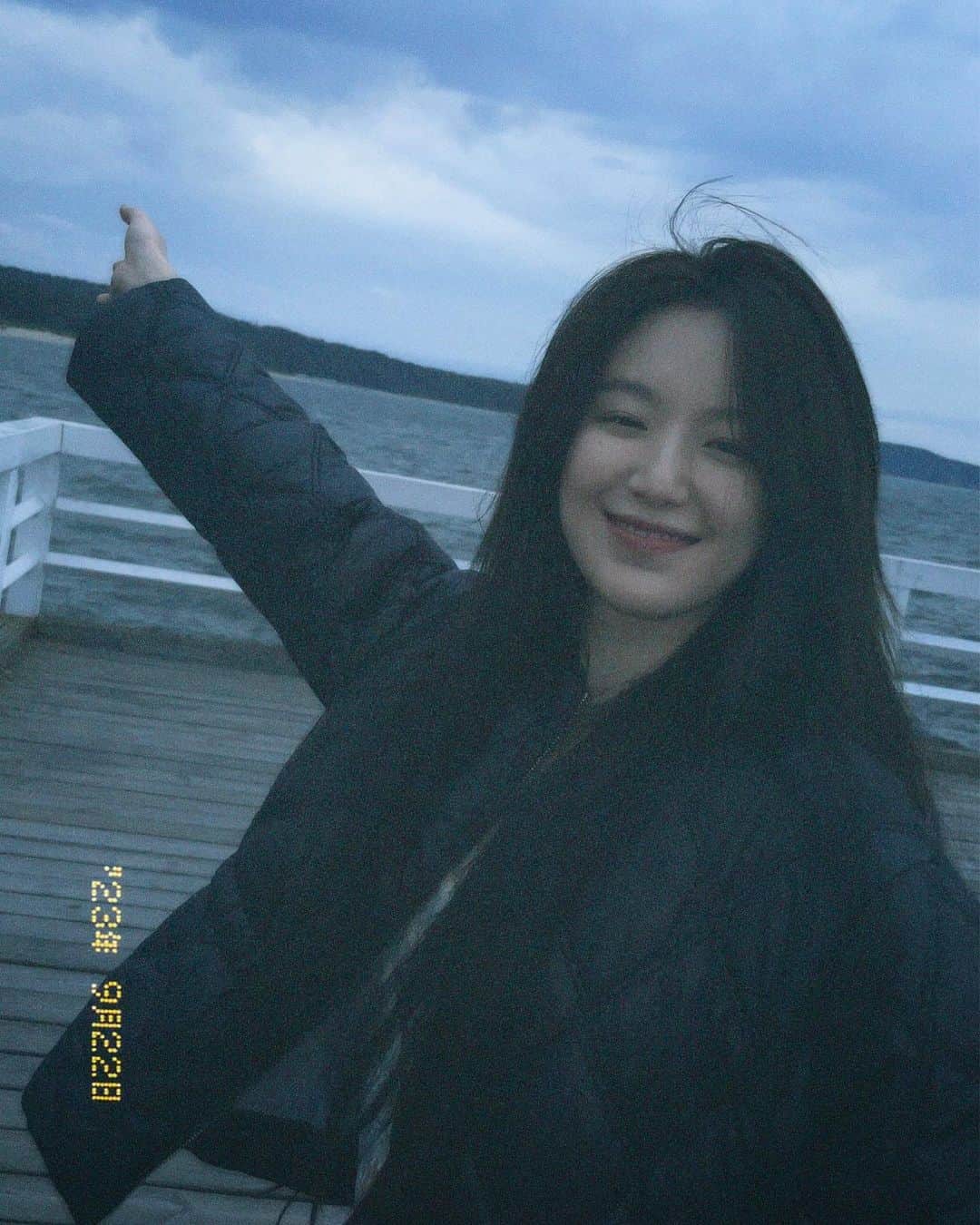 シュファのインスタグラム：「이제 추워졌어 좋아 ~ 📸」