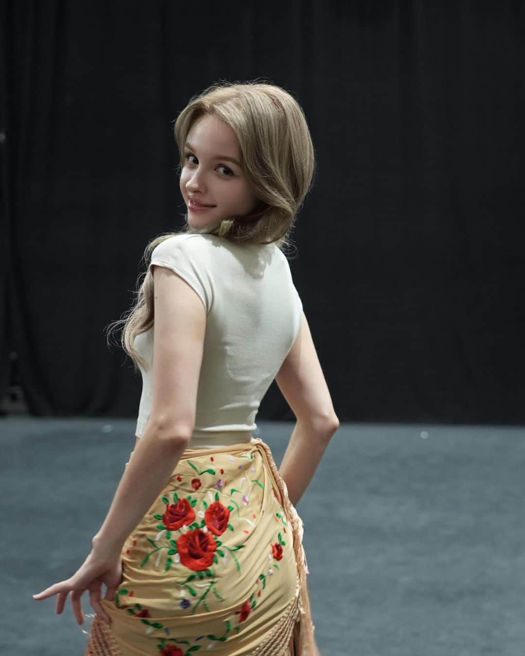 Elina 엘리나 (エリナ) さんのインスタグラム写真 - (Elina 엘리나 (エリナ) Instagram)「I learned flamenco for the first time💃 (Sorry for ma bad dance😂) 스페인에 와서 최고의 선생님께 플라멩코를 배워보았다 @y.sj1028   #onlyinmadrid  @turismocmadrid  @visita_madrid  #시에나 #시에나골프웨어 #시에나리조트 #시에나제주 #시에나라이프 #골프웨어 #TheSienaLife #TheSienaResort #thesienajeju」9月24日 22時45分 - elina_4_22